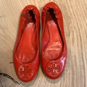 Tory Burch orange patent ballet flats shoes